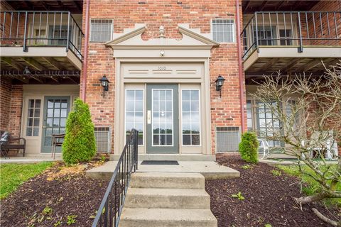 Condo For Sale - 1010 Margarite Dr #G<br/> Scott Twp, PA 15216