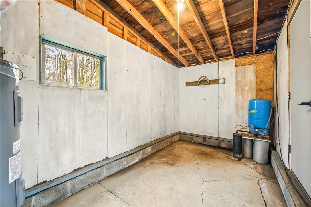 Shenango-Cra, Pennsylvania 16424, United States, 2 Bedrooms Bedrooms, ,1 BathroomBathrooms,Residential,Pending,111113