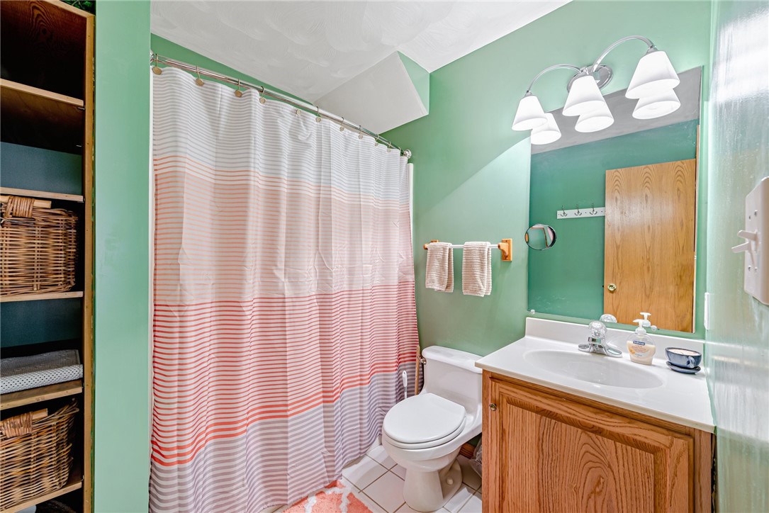1944 South Ridge Way Way, Hidden Valley, Pennsylvania image 16