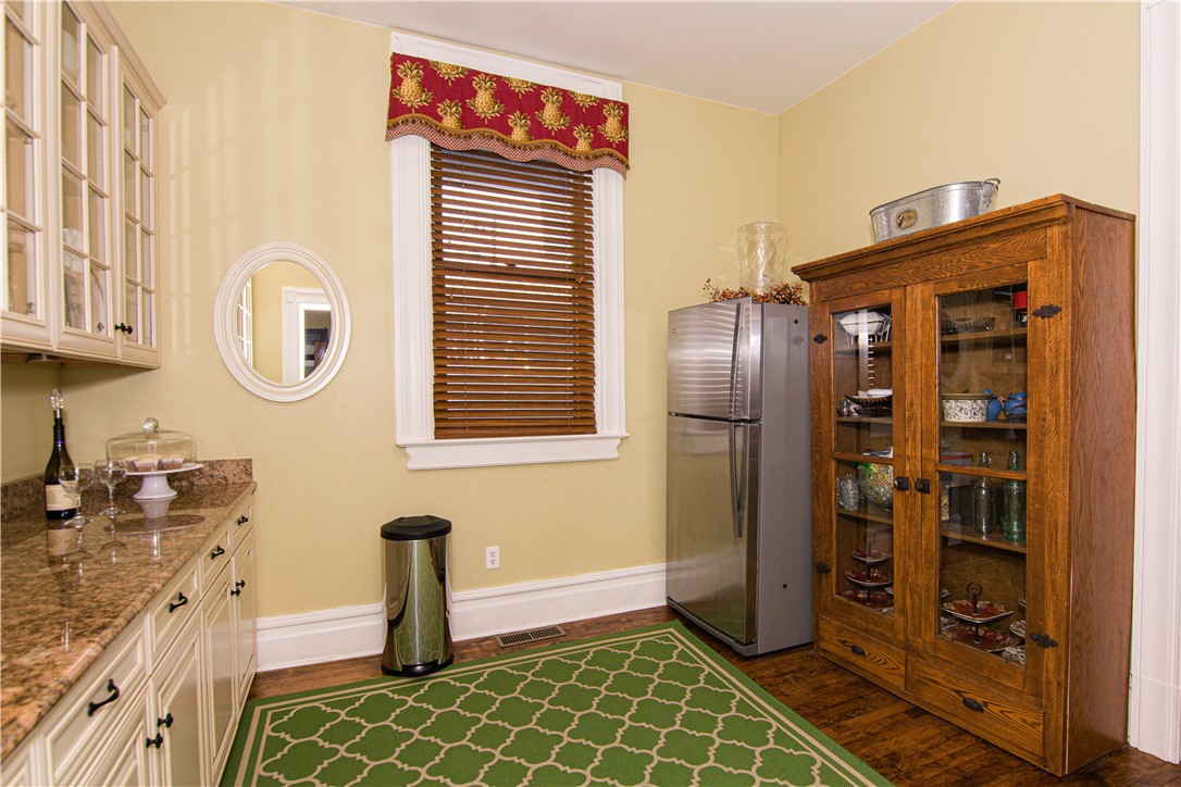 Meyersdale Boro, Pennsylvania 15552, United States, 6 Bedrooms Bedrooms, ,7 BathroomsBathrooms,Residential,Active,78915