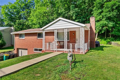 Photo of 105 Edies Way, Pittsburgh, PA 15229 (MLS # 1763121)