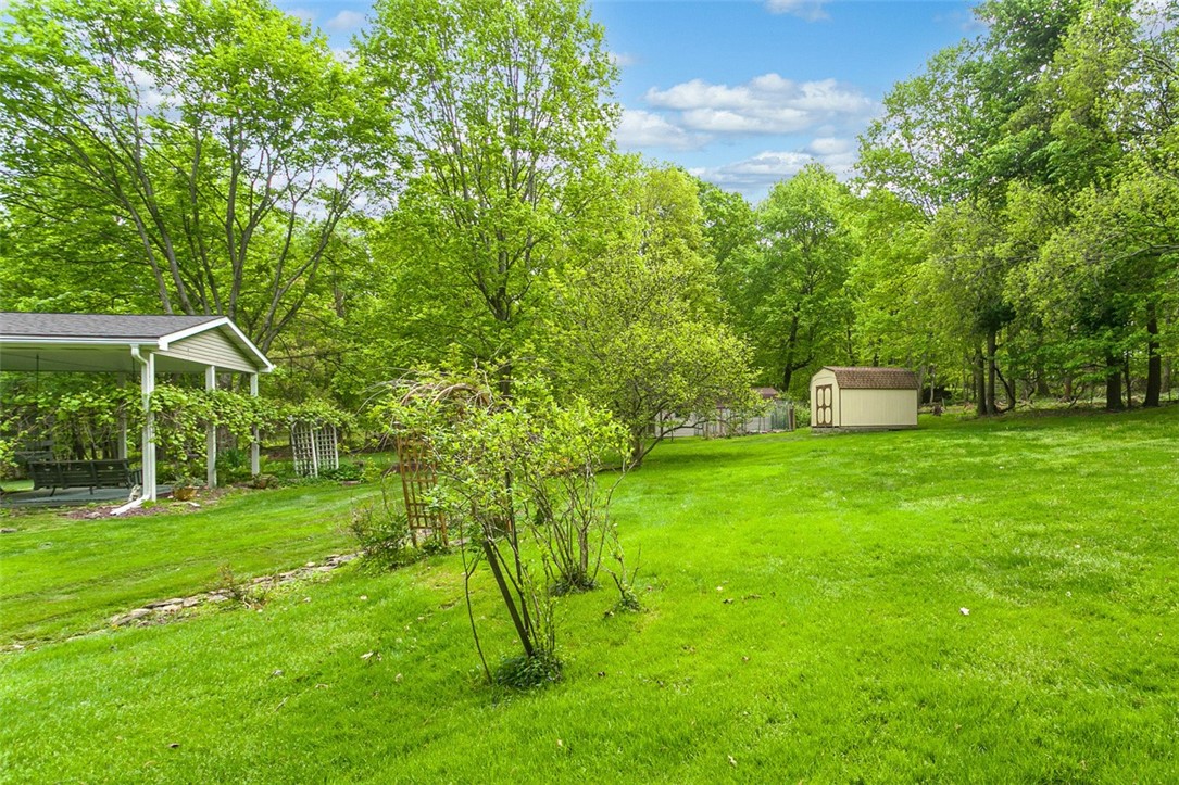 Bell Twp, Pennsylvania 15613, United States, 3 Bedrooms Bedrooms, ,3 BathroomsBathrooms,Residential,Contingent,126584