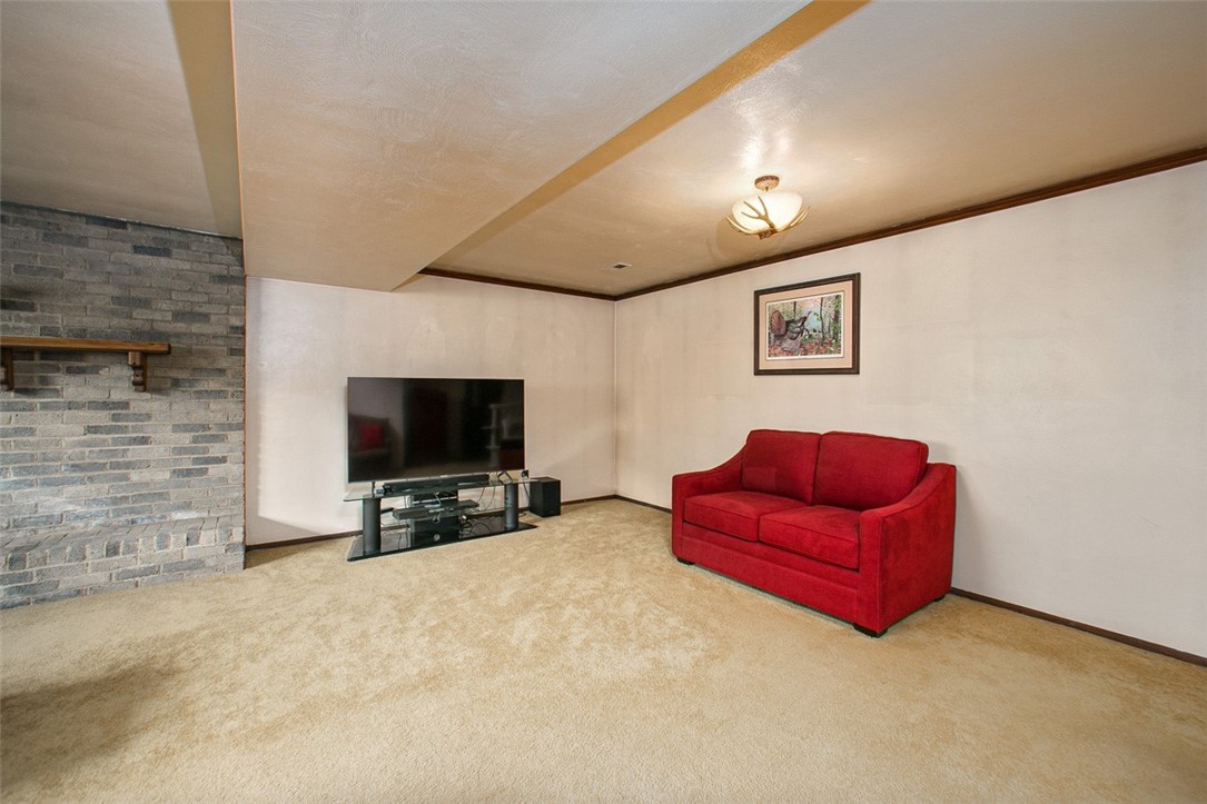 Bell Twp, Pennsylvania 15613, United States, 3 Bedrooms Bedrooms, ,3 BathroomsBathrooms,Residential,Contingent,126584