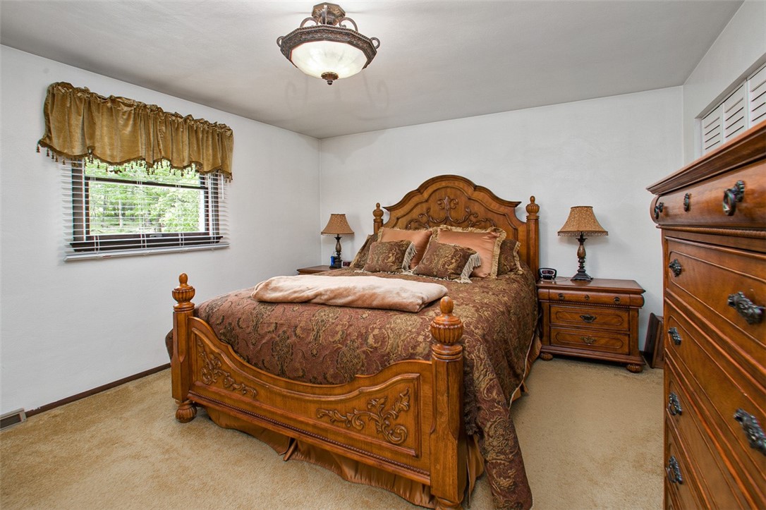 Bell Twp, Pennsylvania 15613, United States, 3 Bedrooms Bedrooms, ,3 BathroomsBathrooms,Residential,Contingent,126584