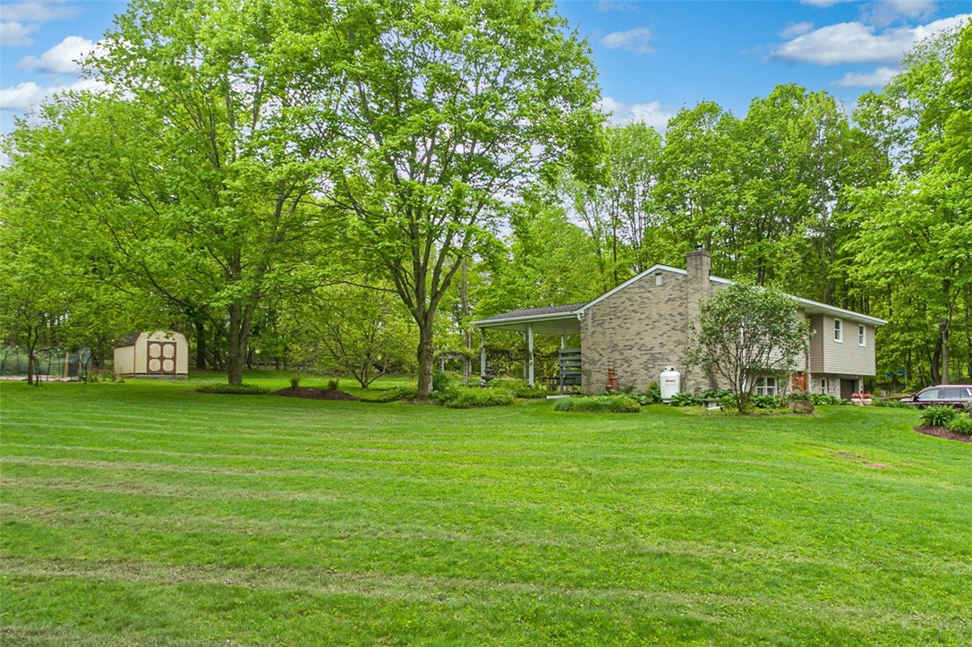 Bell Twp, Pennsylvania 15613, United States, 3 Bedrooms Bedrooms, ,3 BathroomsBathrooms,Residential,Contingent,126584