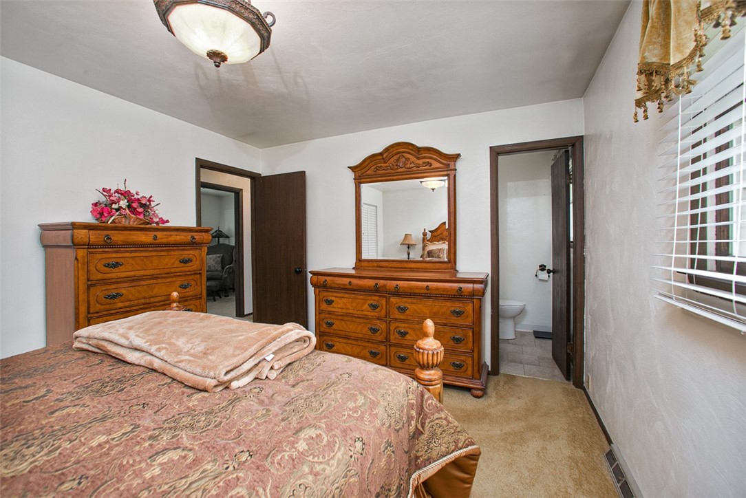 Bell Twp, Pennsylvania 15613, United States, 3 Bedrooms Bedrooms, ,3 BathroomsBathrooms,Residential,Contingent,126584