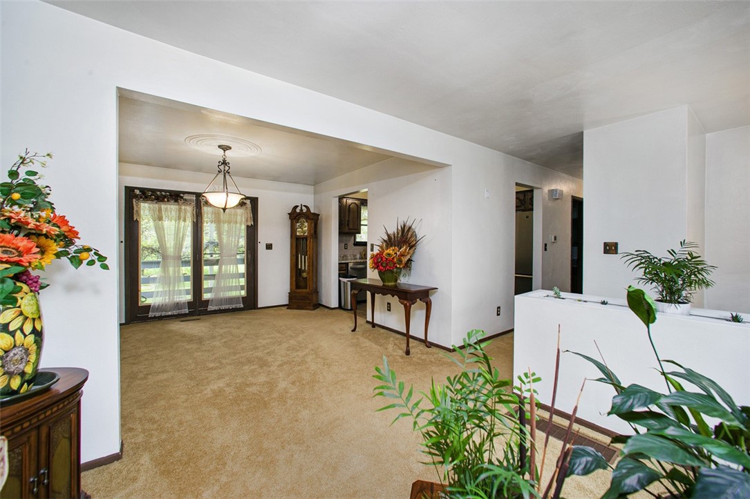 Bell Twp, Pennsylvania 15613, United States, 3 Bedrooms Bedrooms, ,3 BathroomsBathrooms,Residential,Contingent,126584