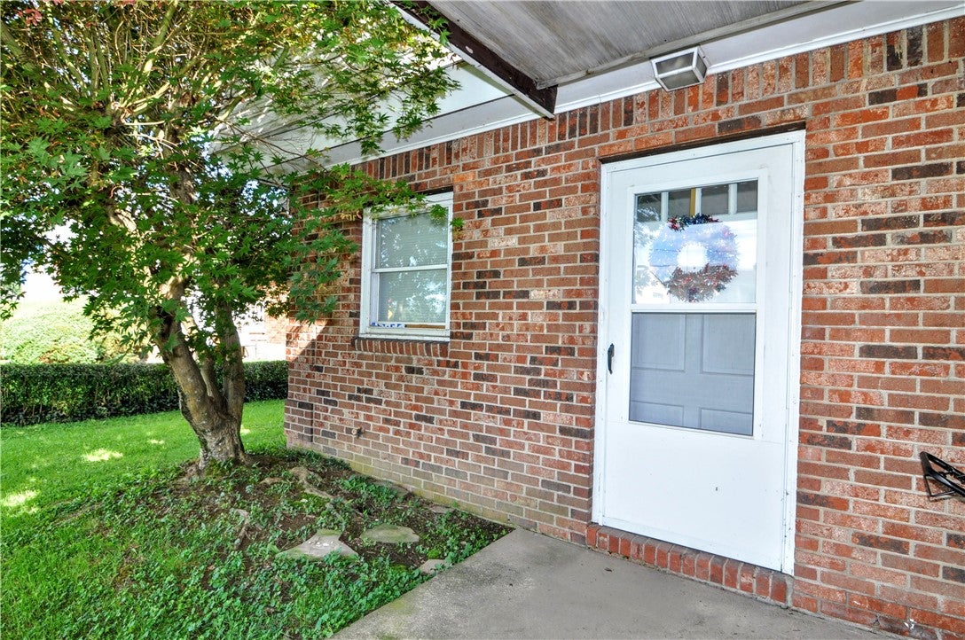 207 Scott St