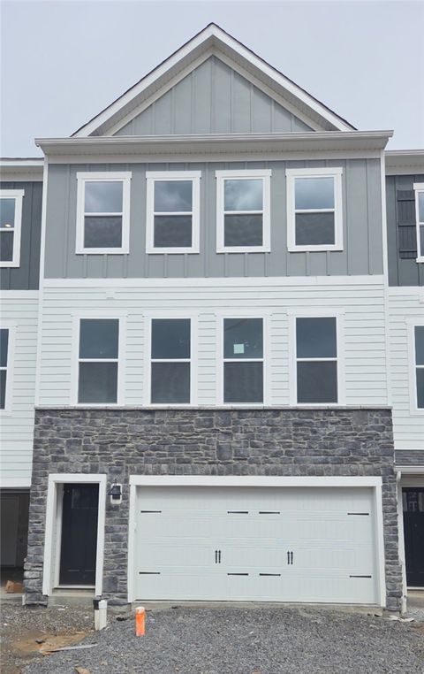 Photo of 413 Harmon Ct, Wexford, PA 15090 (MLS # 1744854)
