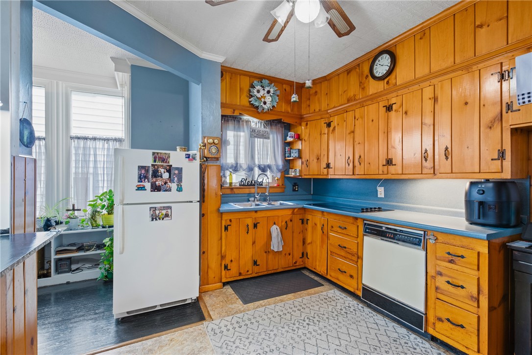 Meyersdale Boro, Pennsylvania 15552, United States, 6 Bedrooms Bedrooms, ,3 BathroomsBathrooms,Residential,Active,95253