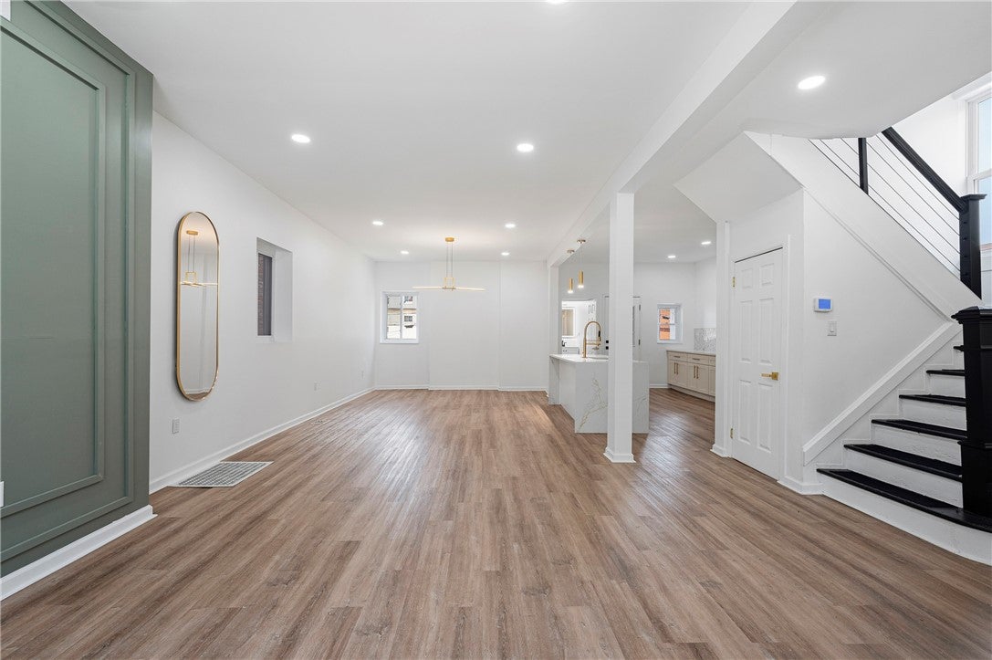 731 Mellon St