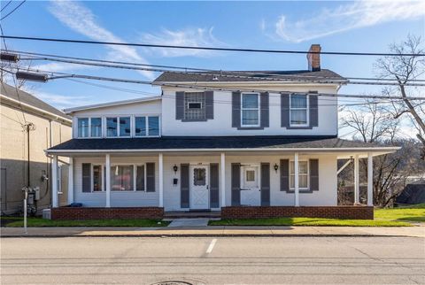 Photo of 149 W Pike St, Canonsburg, PA 15317 (MLS # 1746421)