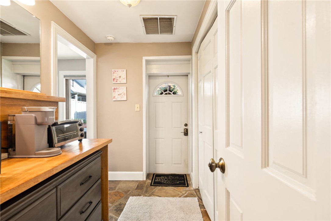 Meyersdale Boro, Pennsylvania 15552, United States, 6 Bedrooms Bedrooms, ,7 BathroomsBathrooms,Residential,Active,125924