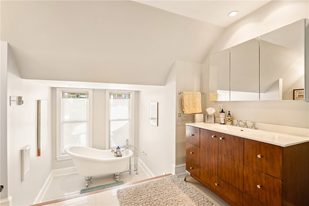 Meyersdale Boro, Pennsylvania 15552, United States, 6 Bedrooms Bedrooms, ,7 BathroomsBathrooms,Residential,Active,125924