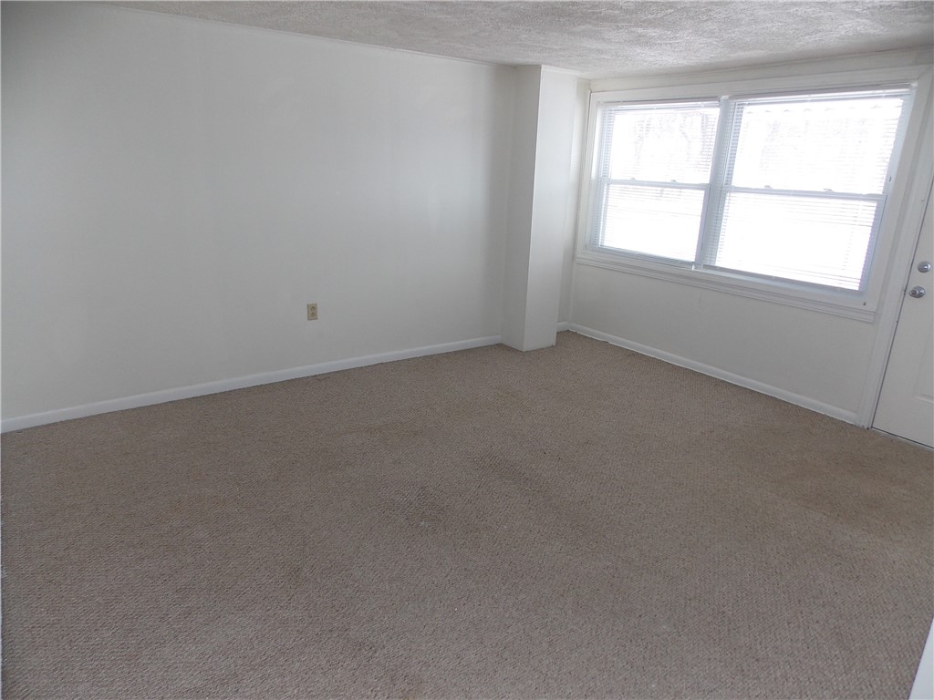 110 Saltarka Ln. 3