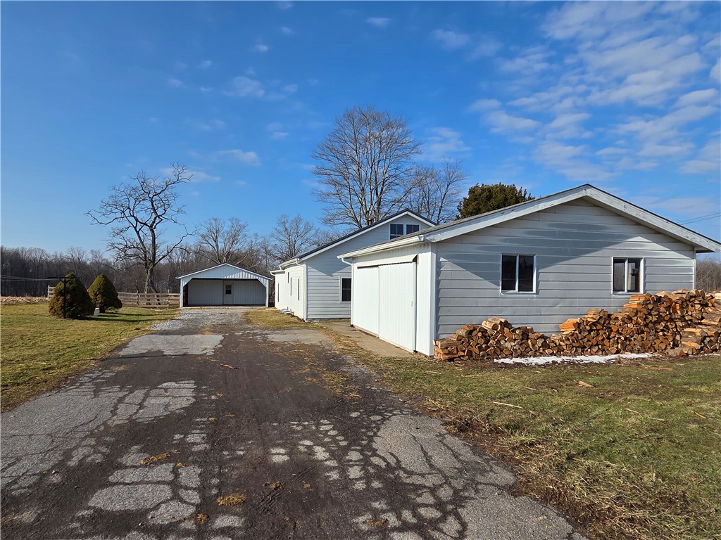 1055 Mercer New Wilmington Road