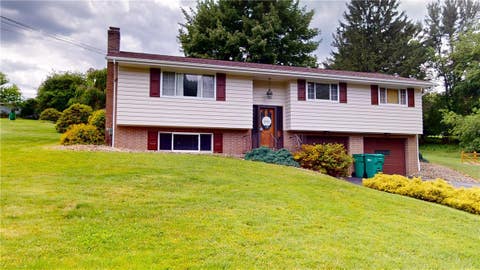 Photo of 121 Covewood Dr, Butler, PA 16001 (MLS # 1764380)