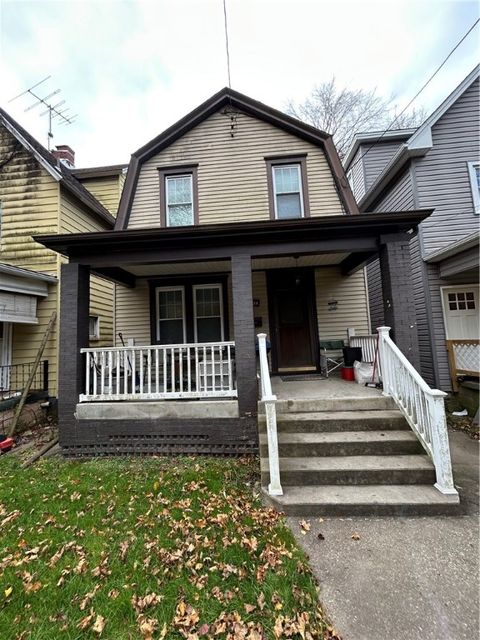 Photo of 134 Pensdale St, Pittsburgh, PA 15205 (MLS # 1733013)