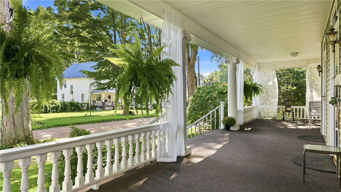 60 Chambers Ave