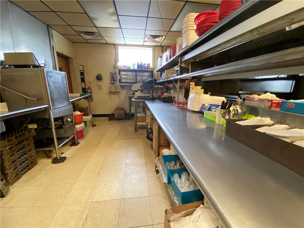 Greenville Boro - Mer, Pennsylvania 16125, United States, ,Commercial,Active,38886