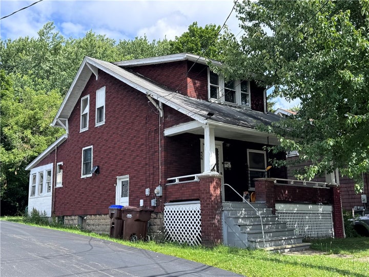 Photo 1 of 24 — 456 Ormond, Sharon, PA 16146