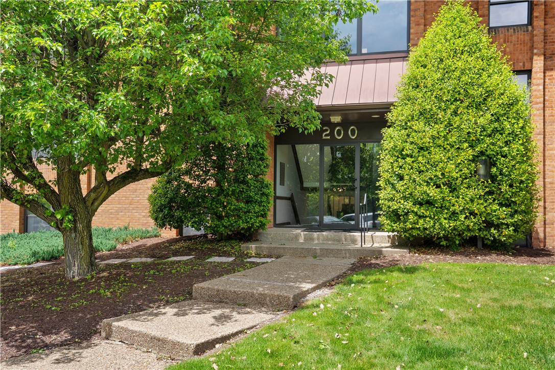 200 Commerce Dr 210