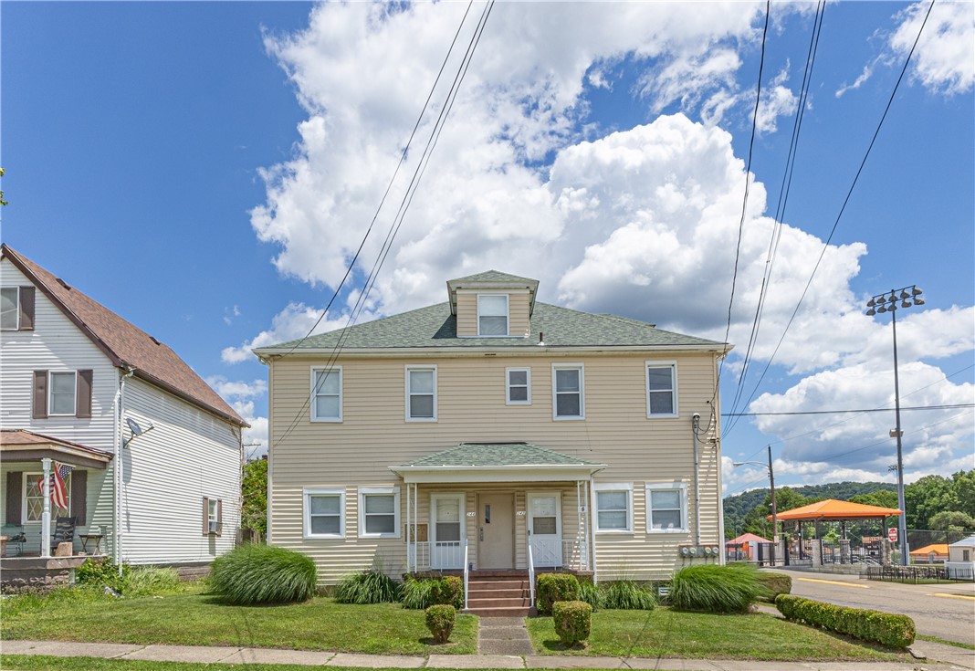 Photo 1 of 18 — 242-244 Center St, Springdale Boro, PA 15144