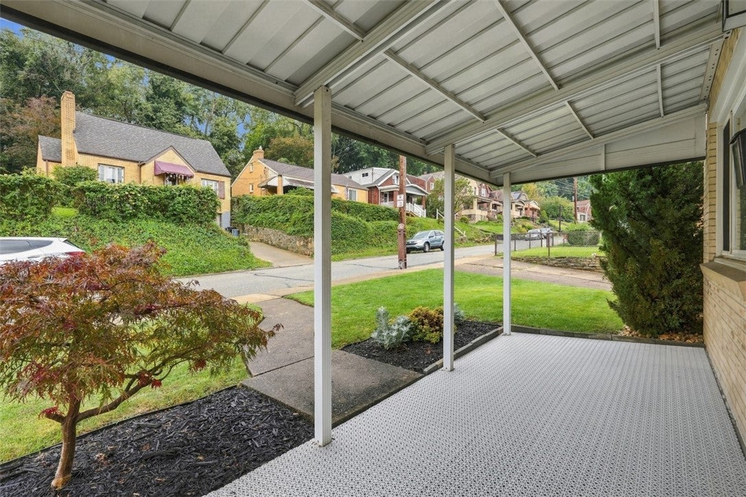 321 E Garden Rd