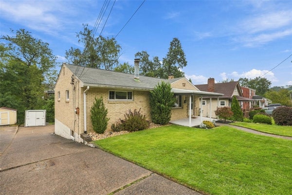 321 E GARDEN RD, PITTSBURGH, PA 15227 - Image 655e00782b9ce795e459ff64564633b6/4122777030