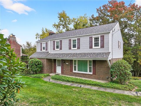Photo of 497 Bassett Dr, Bethel Park, PA 15102 (MLS # 1727076)