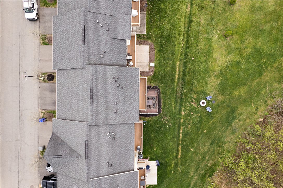 1203 Pointe View Drive