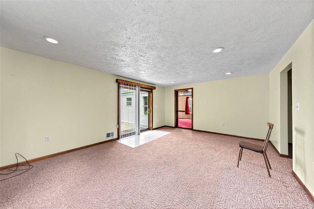 Bullskin Twp, Pennsylvania 15469, United States, 3 Bedrooms Bedrooms, ,1 BathroomBathrooms,Residential,Active,184504