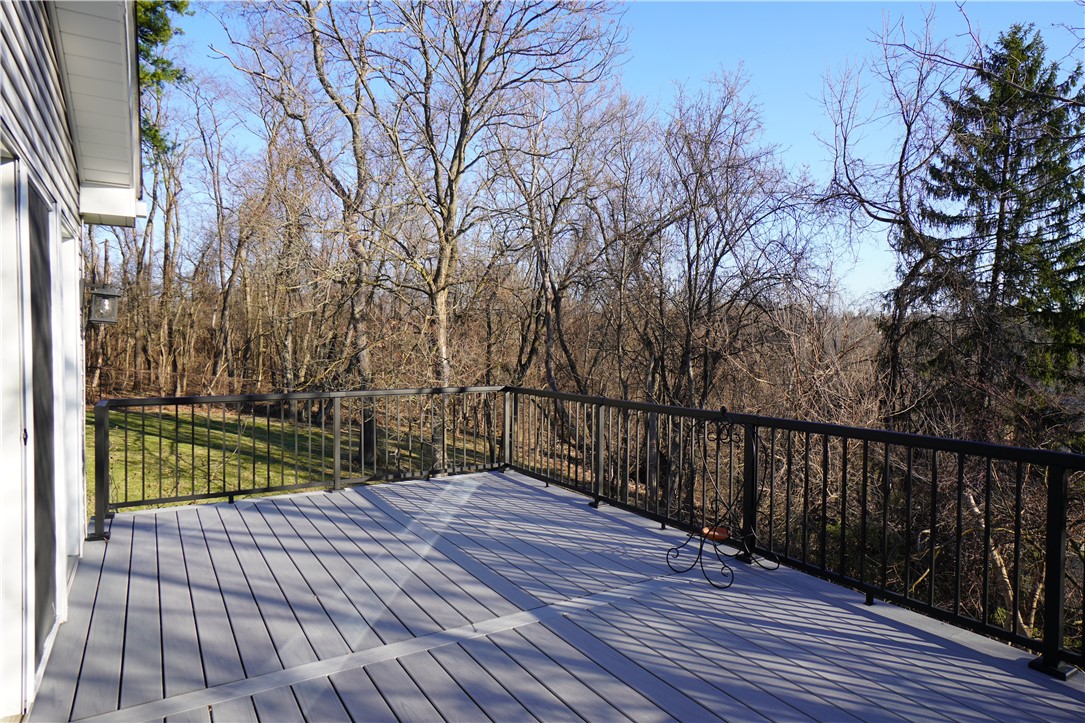 Castle Shannon, Pennsylvania 15234, United States, 3 Bedrooms Bedrooms, ,3 BathroomsBathrooms,Residential,Active,93849