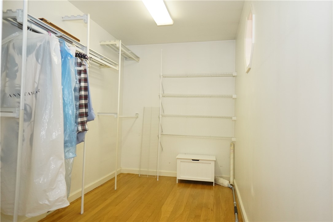 Castle Shannon, Pennsylvania 15234, United States, 3 Bedrooms Bedrooms, ,3 BathroomsBathrooms,Residential,Active,93849