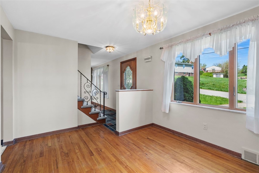 O'Hara, Pennsylvania 15215, United States, 3 Bedrooms Bedrooms, ,2 BathroomsBathrooms,Residential,Contingent,120733