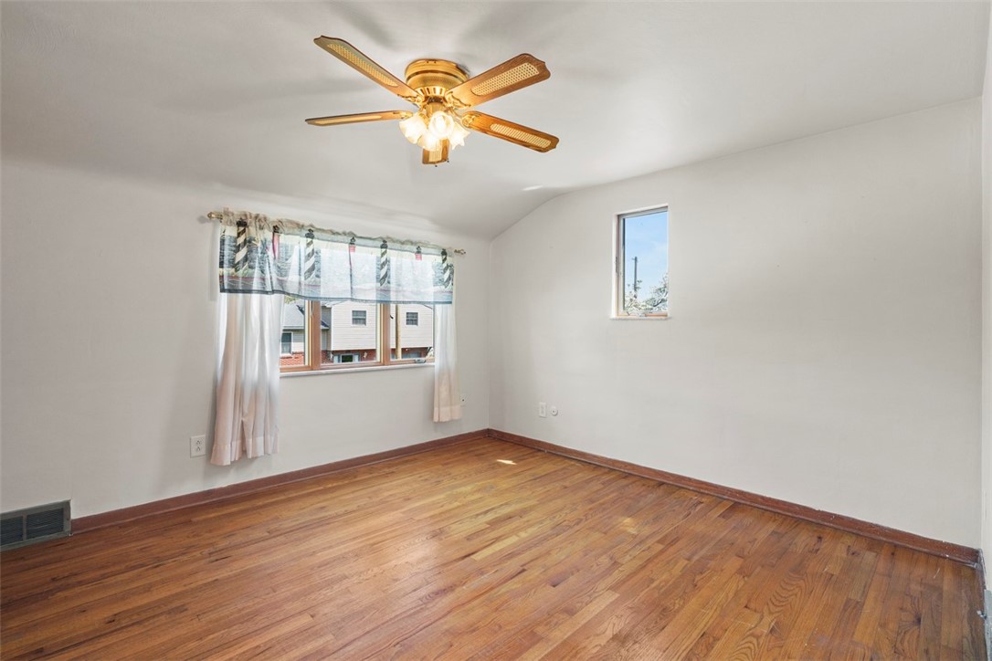 O'Hara, Pennsylvania 15215, United States, 3 Bedrooms Bedrooms, ,2 BathroomsBathrooms,Residential,Contingent,120733