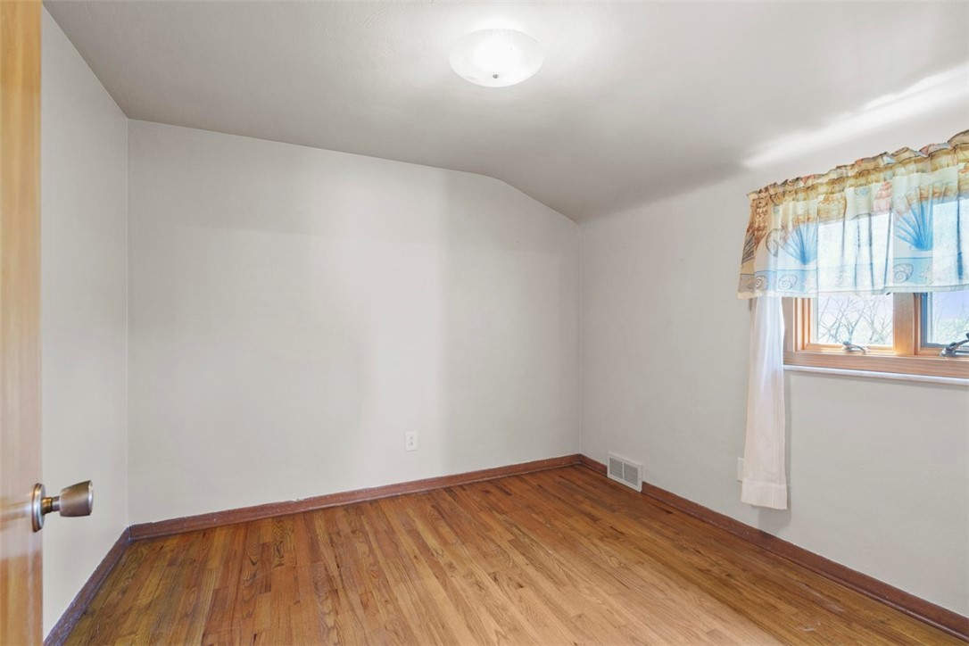 O'Hara, Pennsylvania 15215, United States, 3 Bedrooms Bedrooms, ,2 BathroomsBathrooms,Residential,Contingent,120733