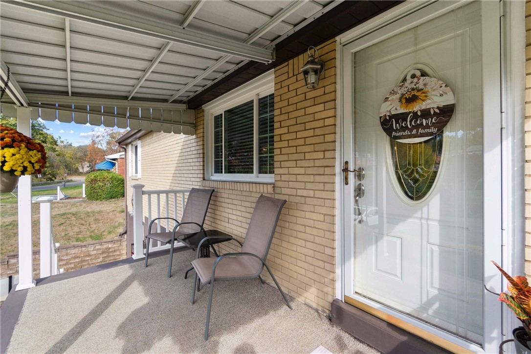 120 Holiday Park Dr