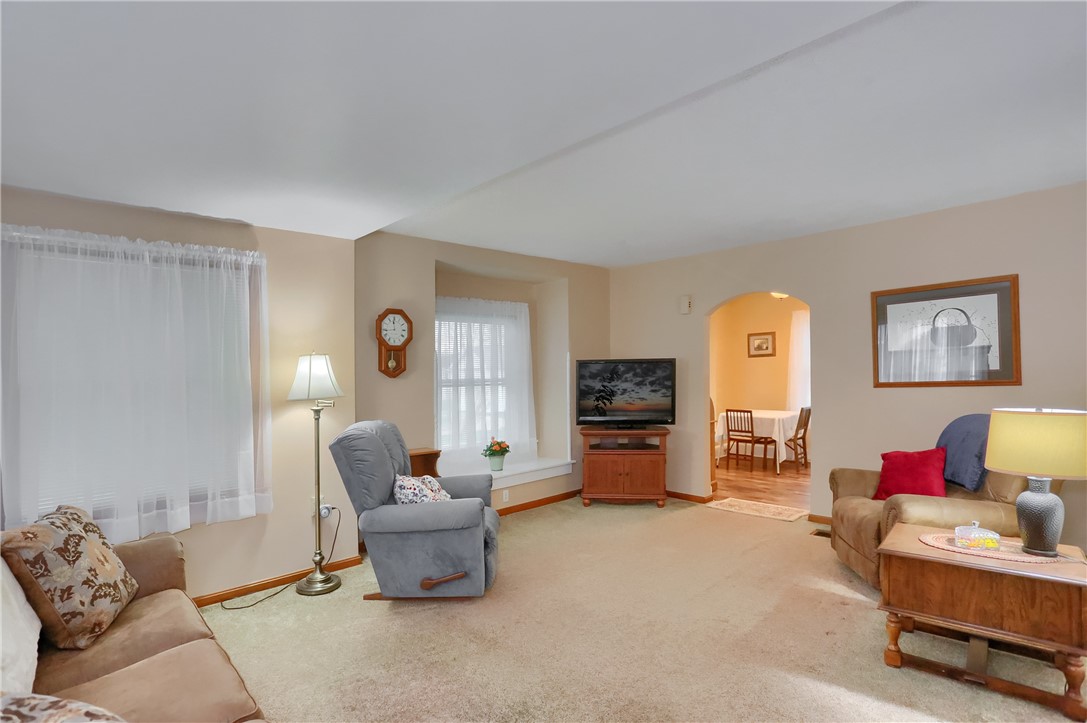 110 1st St St, Darlington, Pennsylvania image 3
