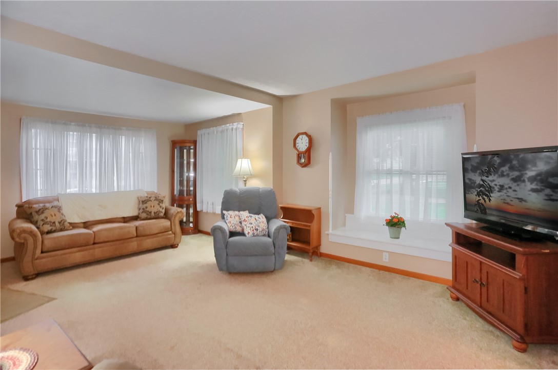 110 1st St St, Darlington, Pennsylvania image 7