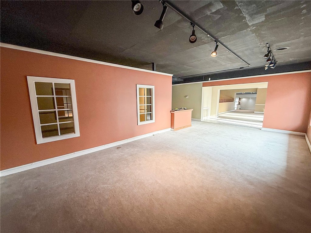 103 W Slippery Rock Rd