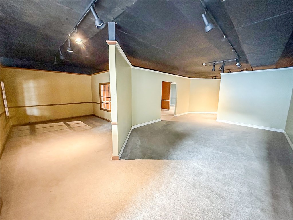 103 W Slippery Rock Rd