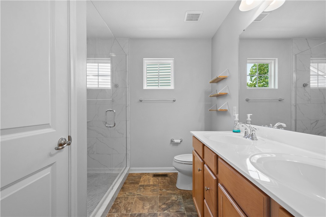 Collier Twp, Pennsylvania 15106, United States, 4 Bedrooms Bedrooms, ,4 BathroomsBathrooms,Residential,Contingent,153518