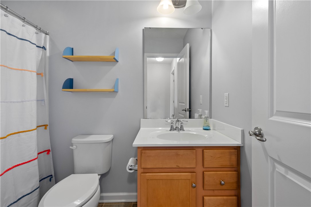 Collier Twp, Pennsylvania 15106, United States, 4 Bedrooms Bedrooms, ,4 BathroomsBathrooms,Residential,Contingent,153518