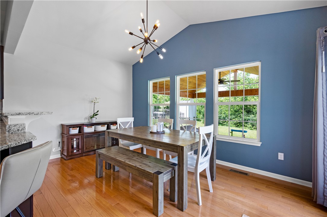 Collier Twp, Pennsylvania 15106, United States, 4 Bedrooms Bedrooms, ,4 BathroomsBathrooms,Residential,Contingent,153518