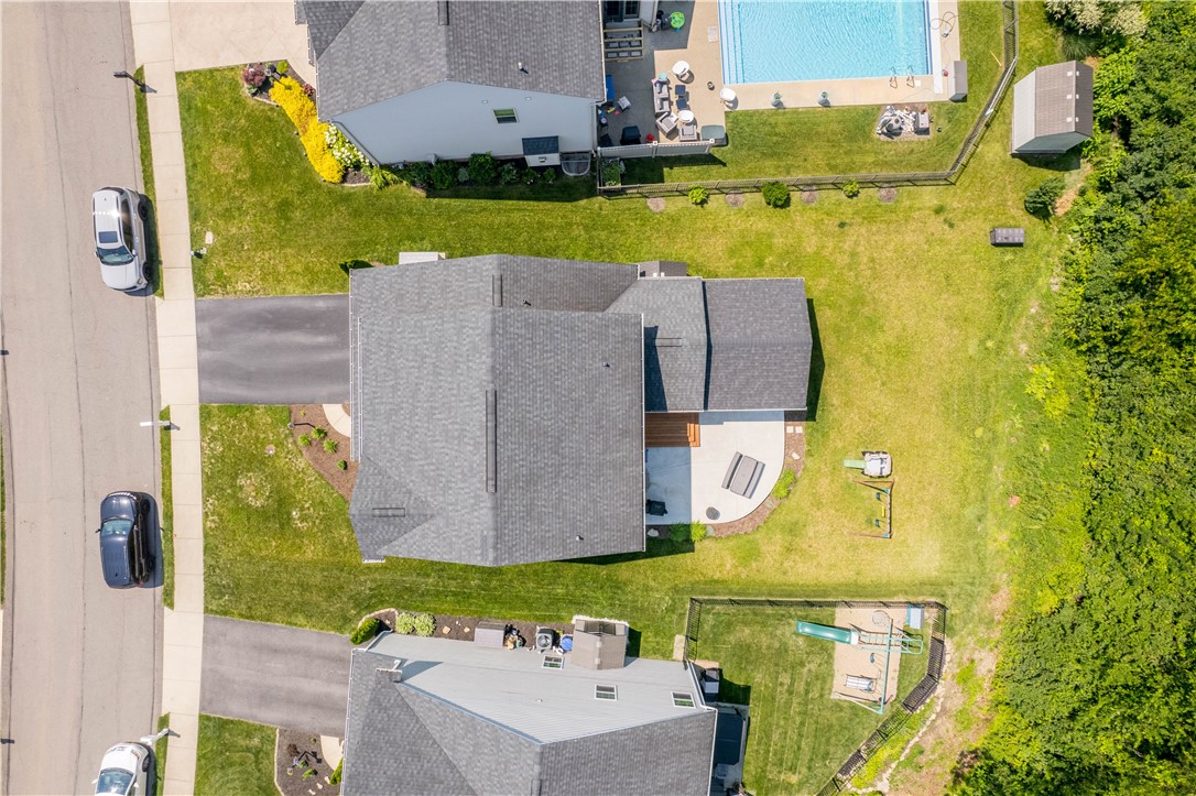 Collier Twp, Pennsylvania 15106, United States, 4 Bedrooms Bedrooms, ,4 BathroomsBathrooms,Residential,Contingent,153518