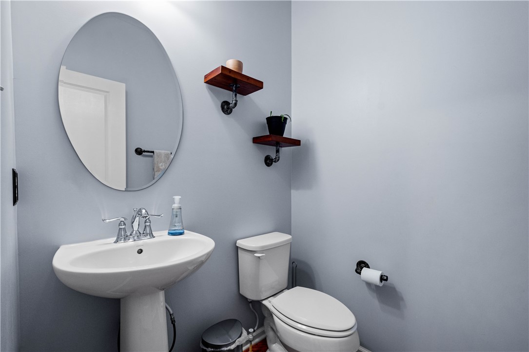 Collier Twp, Pennsylvania 15106, United States, 4 Bedrooms Bedrooms, ,4 BathroomsBathrooms,Residential,Contingent,153518