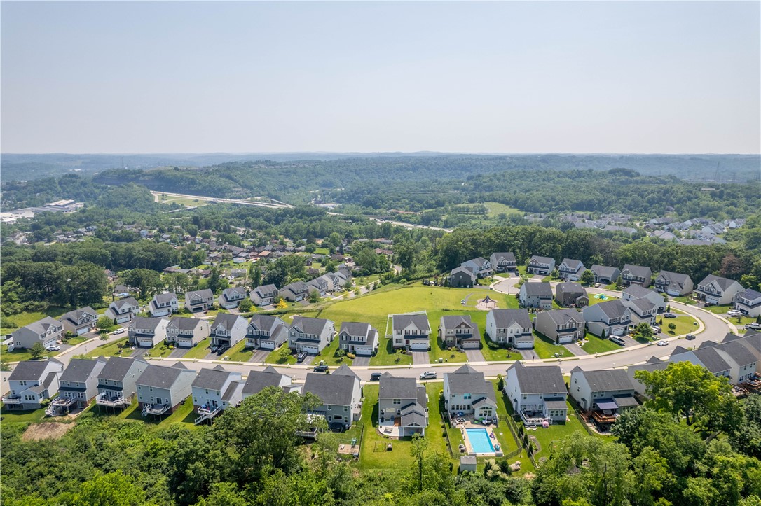Collier Twp, Pennsylvania 15106, United States, 4 Bedrooms Bedrooms, ,4 BathroomsBathrooms,Residential,Contingent,153518