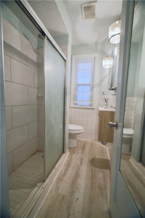 Squirrel Hill, Pennsylvania 15217, United States, 2 Bedrooms Bedrooms, ,1 BathroomBathrooms,Residential,Active,6919