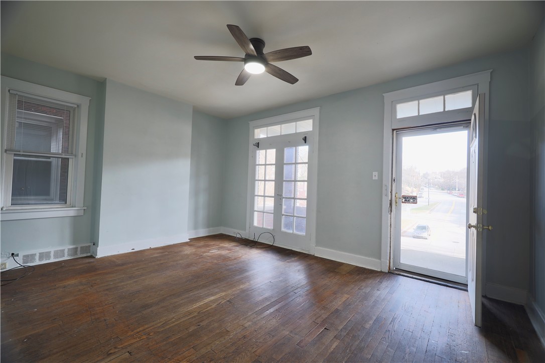 Squirrel Hill, Pennsylvania 15217, United States, 2 Bedrooms Bedrooms, ,1 BathroomBathrooms,Residential,Active,6919